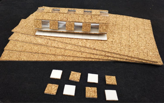 Square Self Stick Cork Pads Self Adhesive awet dengan finish halus