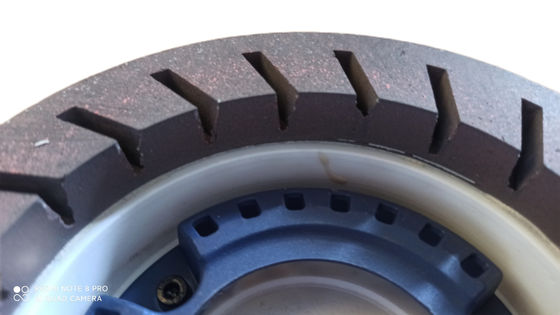 120# - 240# Kuning Putih Kekerasan Tinggi Karet tahan lama Roda 12mm Lubang Dalam Lebih Rendah dari 2800RPM